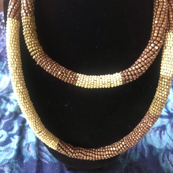 Fabulous handcrafted bronze and celadon necklace - Picture 2 of 4